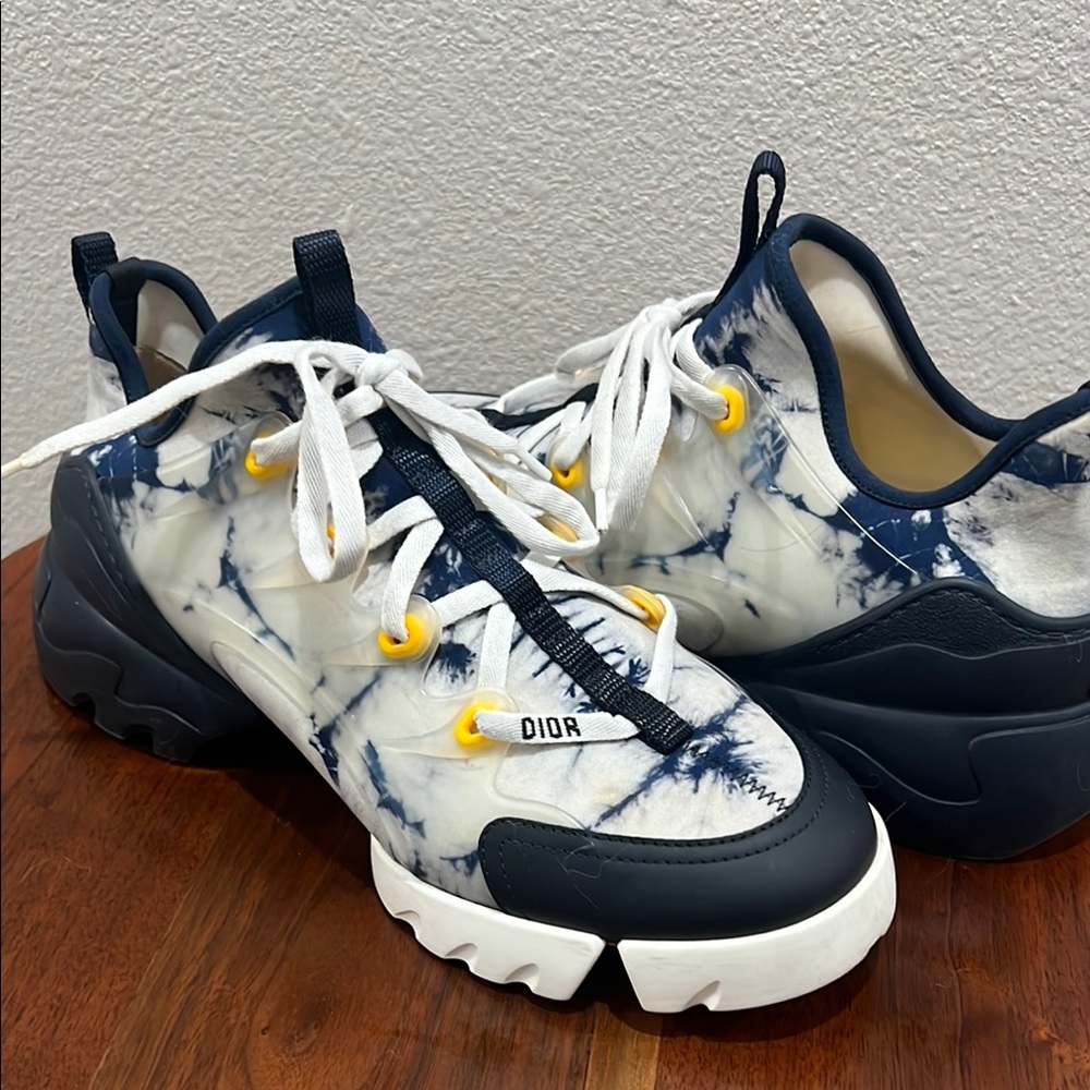 - Christian Dior D-Connect Blue Denim Size 40
Worn Once $652 OBO